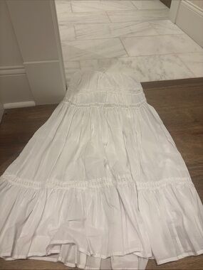 White maxi skirt from garage
